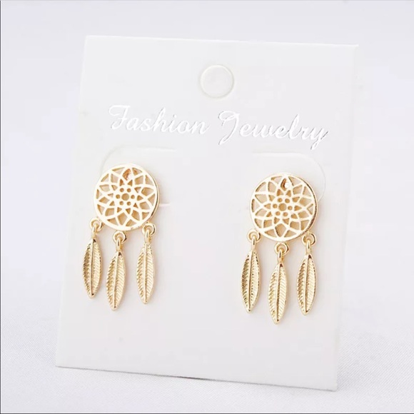 • Deasia • Dreamcatcher Earrings - Picture 5 of 6